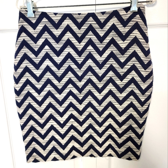 The Limited Chevron Pencil Skirt - Picture 1 of 5